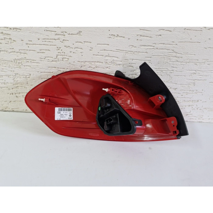 RENAULT CLİO 3 GRANDTOUR SAĞ ARKA STOP ORJİNAL SIFIR 2008-2011