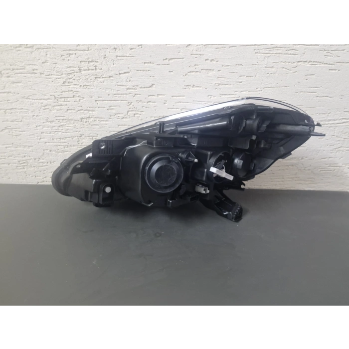 RENAULT CLİO 3 MERCEKLİ SAĞ ÖN FAR SIFIR 2008-2013