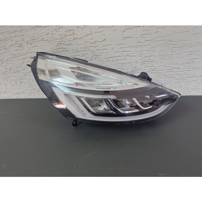 RENAULT CLİO 4 SAĞ ÖN FAR LEDLİ ORJİNAL SIFIR 2016-2020