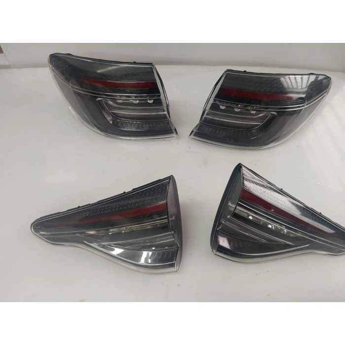 RENAULT CLİO 5.5 SAĞ SOL ARKA STOP TAKIMI ORJİNAL SÖKME 2024-2025