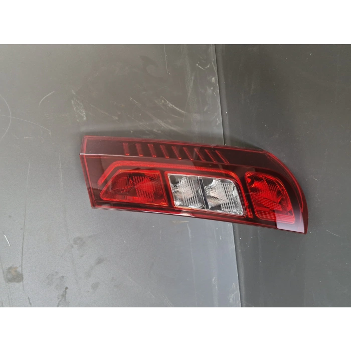 RENAULT EXPRESS SAĞ ARKA STOP LAMBASI SIFIR 2021-2024