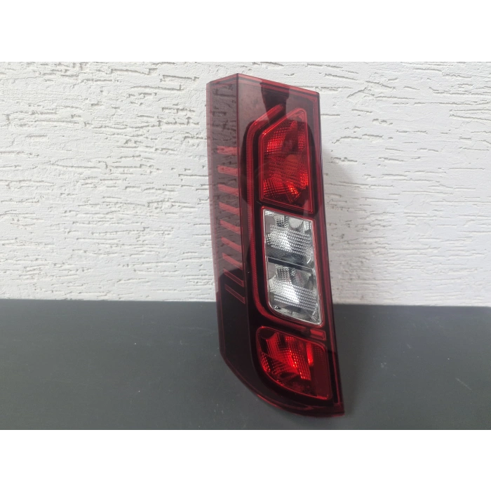 RENAULT EXPRESS SOL ARKA STOP LAMBASI SIFIR 2021-2024