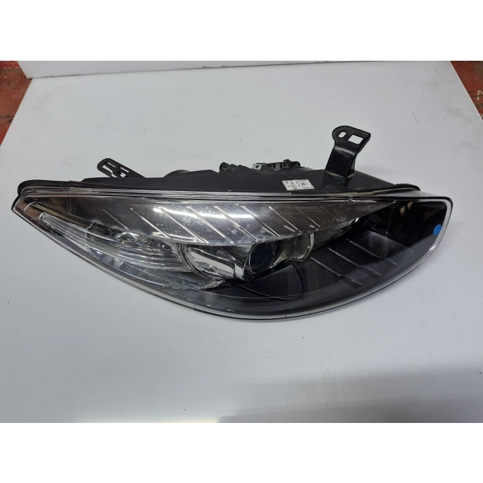 RENAULT FLUENCE SAĞ ÖN FAR SİYAH 2013-2016 SIFIR AYARINDA