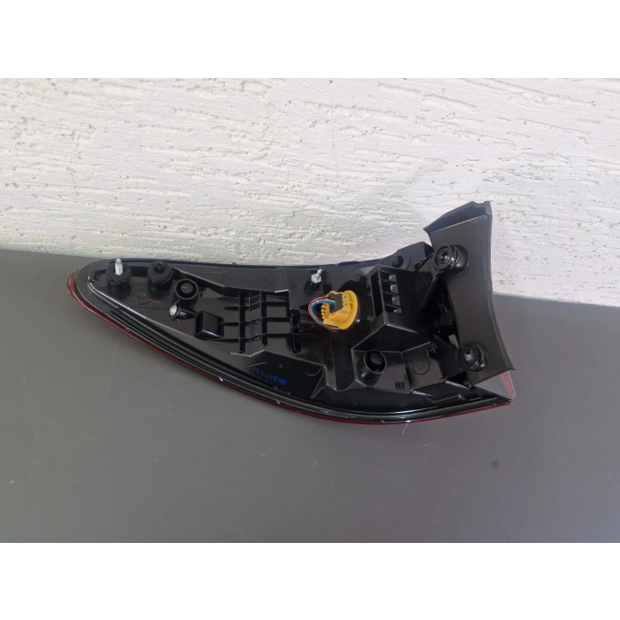 RENAULT KADJAR SAĞ ARKA DIŞ STOP LAMBASI FAZ 2 SIFIR 2022-2025