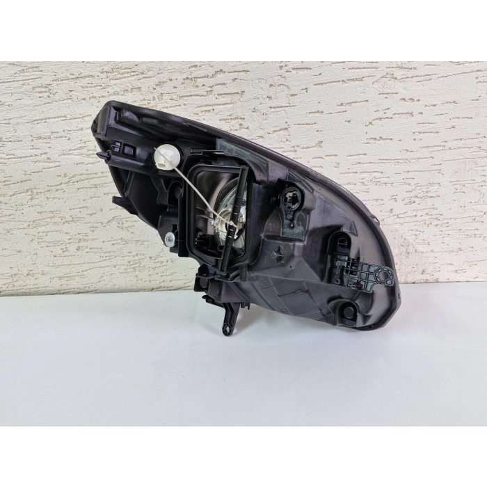 RENAULT KANGOO 3 SOL ÖN FAR SİYAH 2013-2020 SIFIR AYARINDA