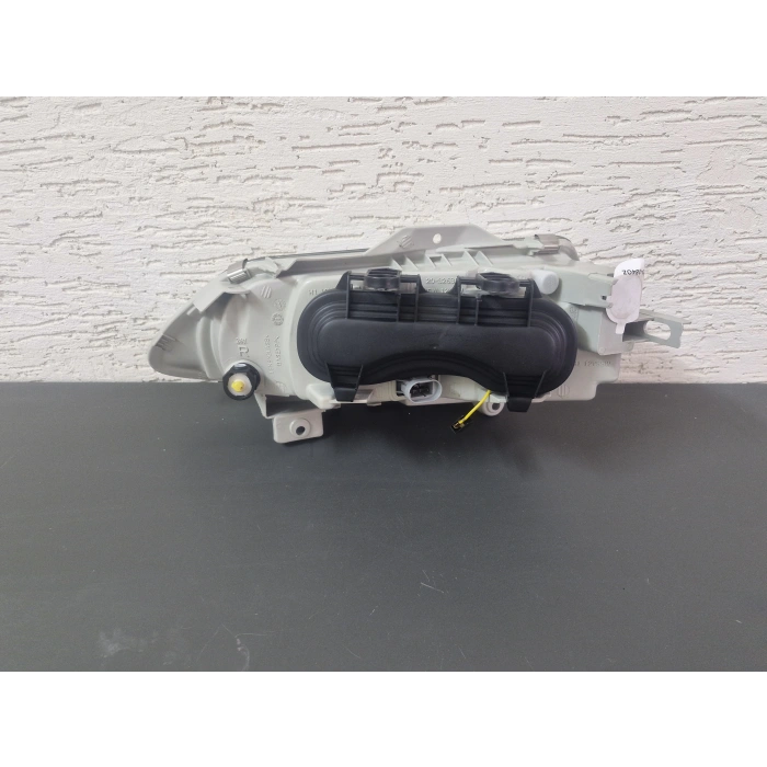 RENAULT LAGUNA SAĞ ÖN FAR ELEKTRİKLİ SIFIR 1994-1998