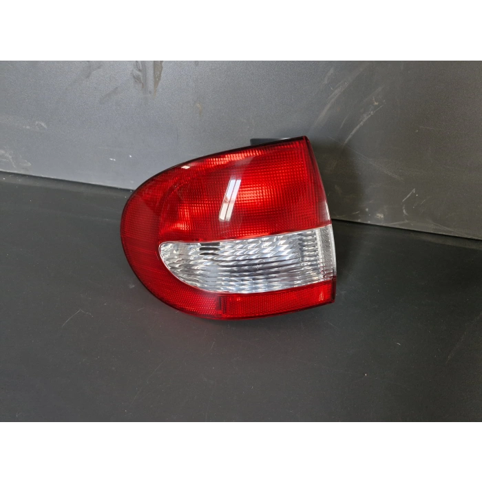 RENAULT MEGANE 1 SOL ARKA DIŞ STOP LAMBASI SIFIR 1998-2002