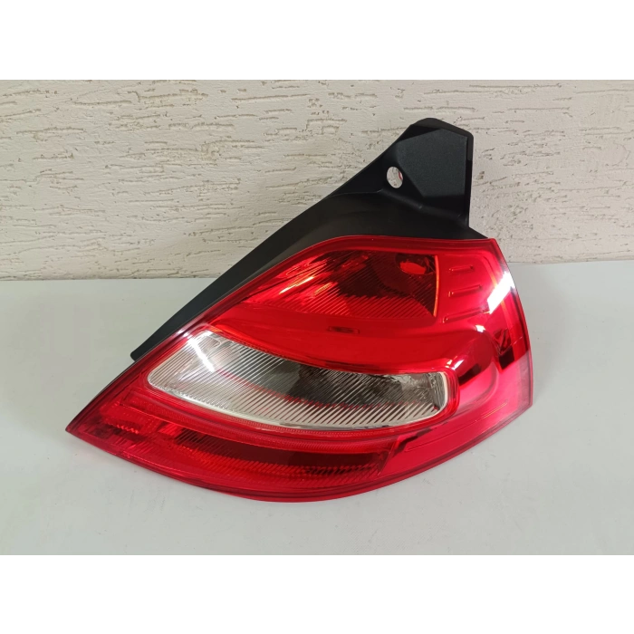 RENAULT MEGANE 2 HATCHBACK SAĞ STOP LAMBASI DUYSUZ 2006-2010