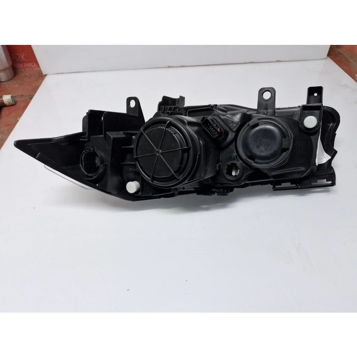 RENAULT MEGANE 2 MERCEKLİ SAĞ ÖN FAR 2006-2009 SIFIR AYARINDA