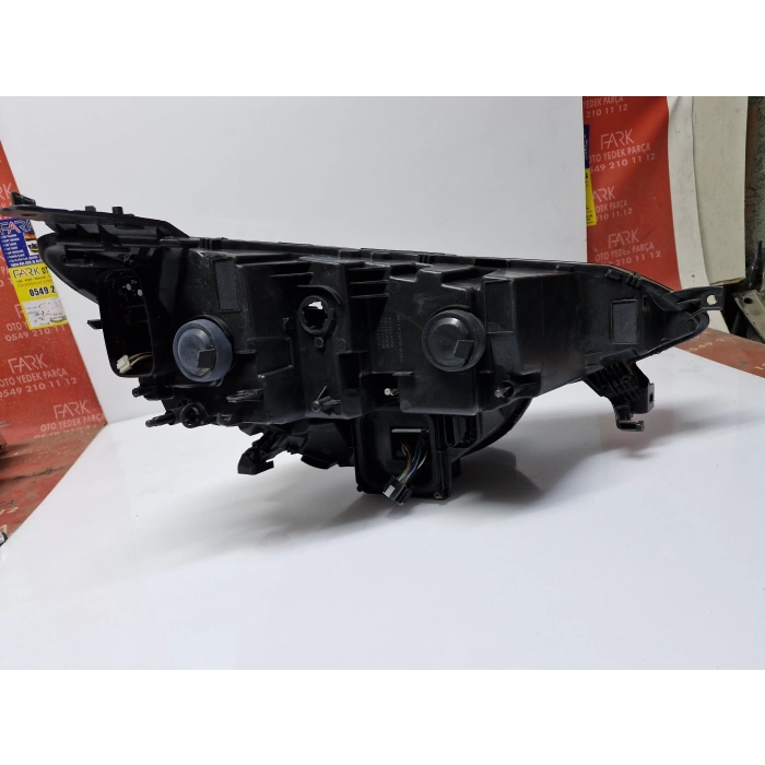 RENAULT MEGANE 4 İCON LEDLİ SOL ÖN FAR 2016-2021 SIFIR AYARINDA