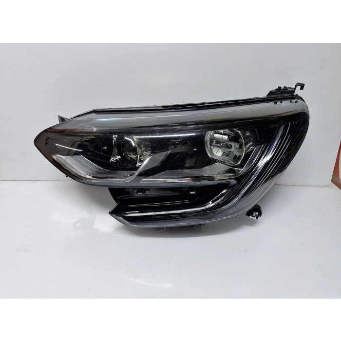 RENAULT MEGANE 4 TOUCH SOL ÖN FAR 2016-2021 SIFIR AYARINDA