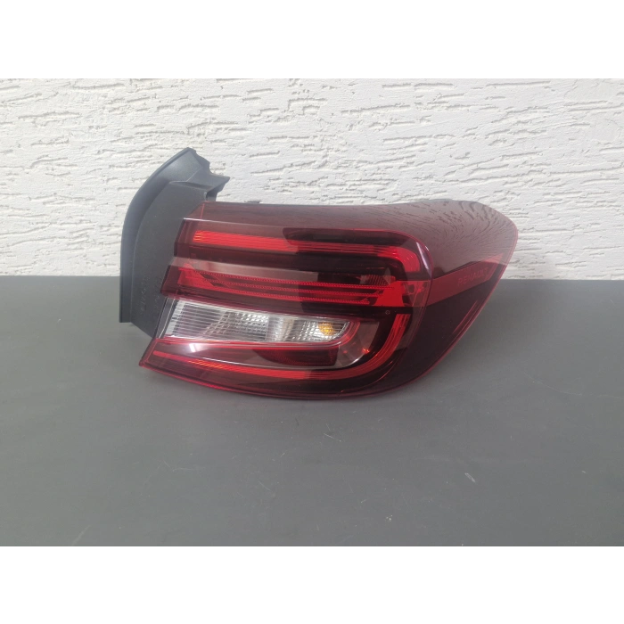 RENAULT TALİANT SAĞ ARKA STOP LAMBASI ORJİNAL SIFIR 2021-2024