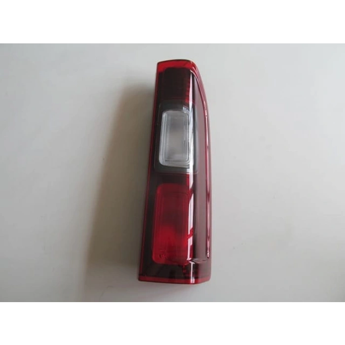 RENAULT TRAFIC- 4- 22/24; STOP LAMBASI SAĞ KIRMIZI/BEYAZ (MARS) (E MARKLI)