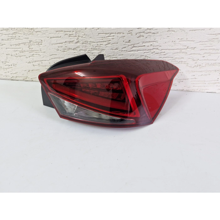 SEAT İBİZA SAĞ ARKA STOP LAMBASI LEDLİ SIFIR 2017-2020