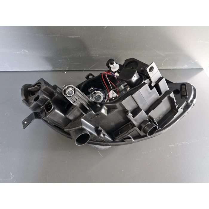 SEAT İBİZA SOL ÖN FAR ÇİFT REFLEKTÖR 2012-2017 SIFIR AYARINDA