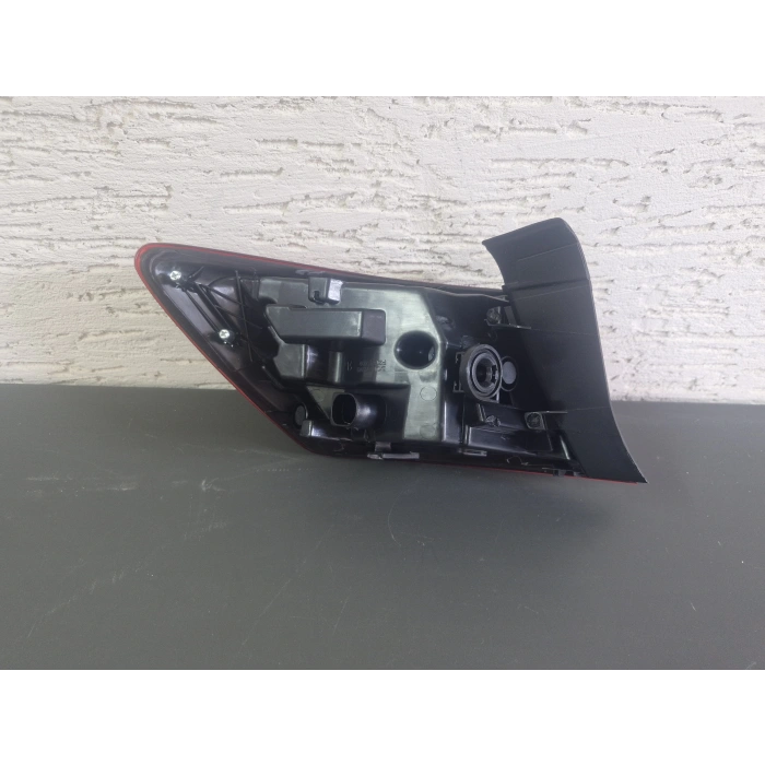 SEAT LEON SAĞ ARKA DIŞ STOP LAMBASI LEDLİ SIFIR 2017-2021