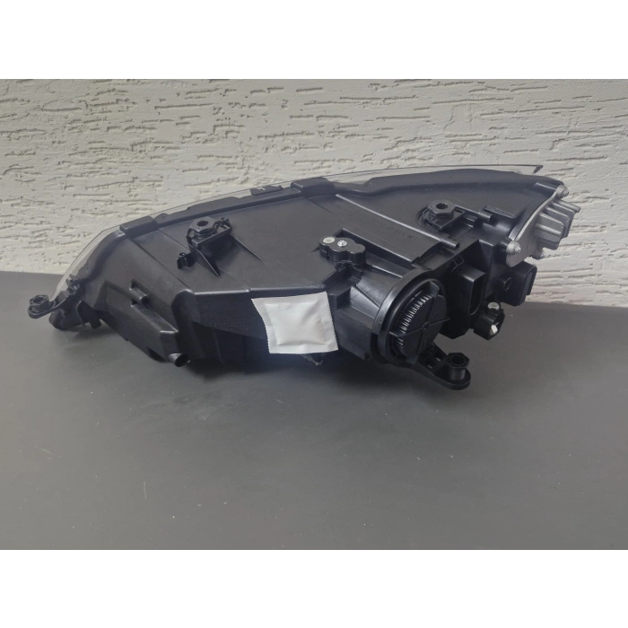 SEAT LEON SAĞ ÖN FAR LEDLİ YAZILI SIFIR 2017-2020