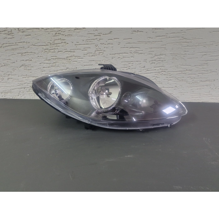 SEAT LEON SAĞ ÖN FAR SIFIR 2009-2012