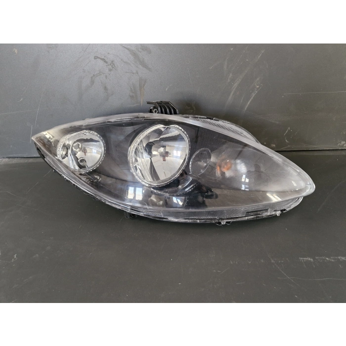 SEAT LEON SAĞ ÖN FAR SIFIR 2009-2012