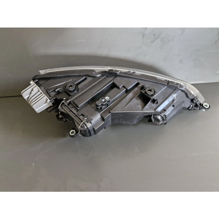 SEAT LEON SOL ÖN FAR LEDLİ BEYİNLER ÜZERİNDE SIFIR 2012-2016