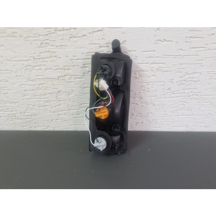 SUZUKİ CARRY SAĞ ARKA STOP LAMBASI DUYLU SIFIR 1990-1998