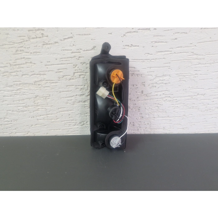 SUZUKİ CARRY SOL ARKA STOP LAMBASI DUYLU SIFIR 1990-1998