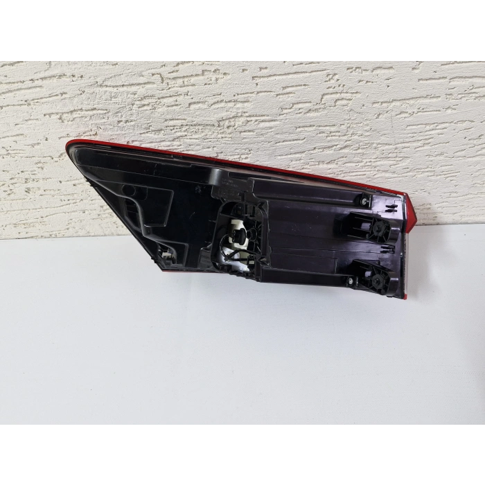 SKODA KODİAQ SAĞ ARKA STOP LAMBASI LEDLİ SIFIR 2016-2021