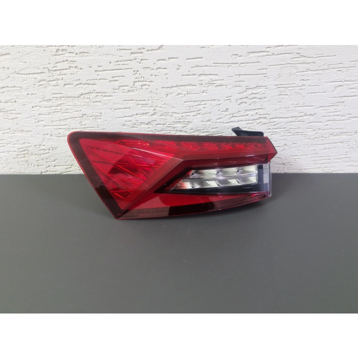 SKODA KODİAQ SOL ARKA STOP LAMBASI LEDLİ SIFIR 2016-2020