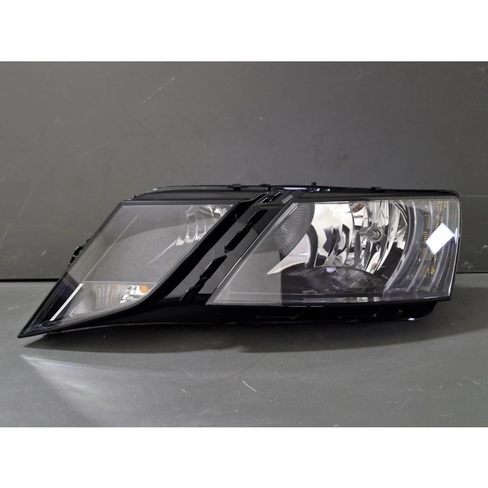 SKODA OCTAVİA SOL ÖN FAR LEDLİ SIFIR 2017-2020