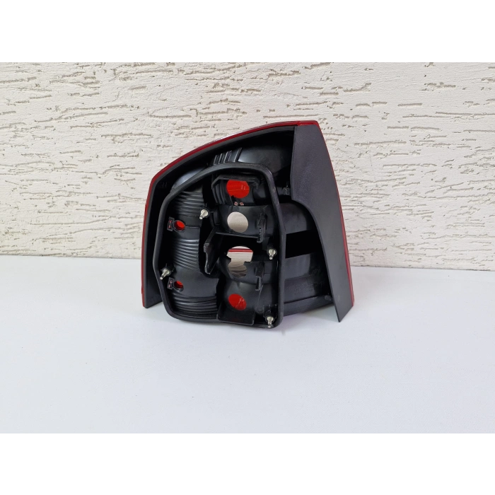 SKODA OCTAVİA SW SAĞ ARKA STOP LAMBASI SIFIR 2009-2013