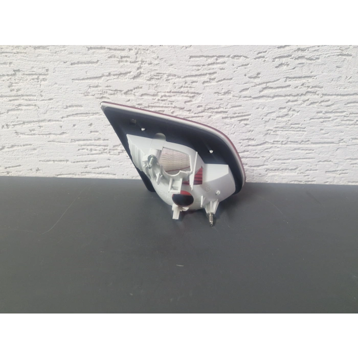 SKODA SUPERB SAĞ ARKA BAGAJ İÇ STOP LAMBASI SIFIR 2008-2015