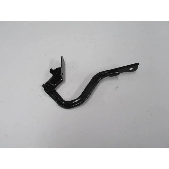 SUZUKI SWIFT- 05/11; ÖN KAPUT MENTEŞESİ SAĞ (TYG)