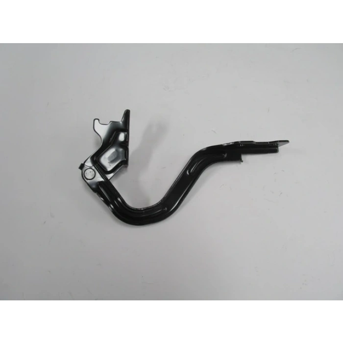 SUZUKI SWIFT- 05/11; ÖN KAPUT MENTEŞESİ SOL (TYG)