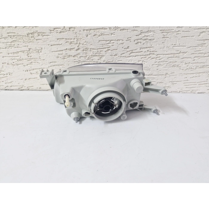 SUZUKİ SWİFT SAĞ ÖN FAR MACAR TİP SIFIR 1996-2003