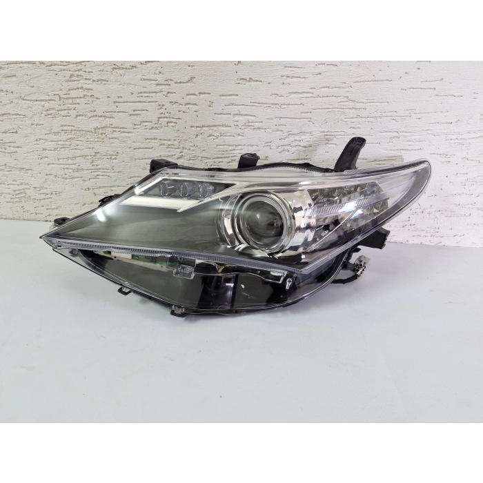 TOYOTA AURİS SAĞ ÖN FAR LEDLİ 2015-2019 SIFIR AYARINDA