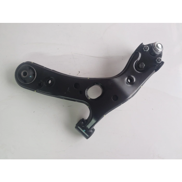 TOYOTA COROLLA AURİS SAĞ SALINCAK ROTİLLİ SIFIR 2007-2013