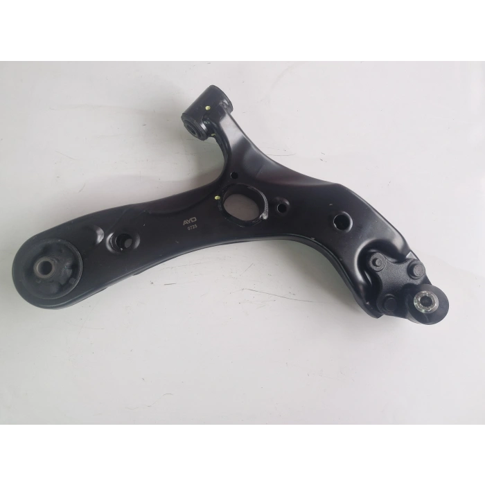 TOYOTA COROLLA AURİS SAĞ SALINCAK ROTİLLİ SIFIR 2007-2013