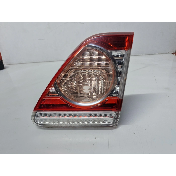 TOYOTA COROLLA SAĞ İÇ BAGAJ STOPU ORJİNAL HATASIZ 2010-2012