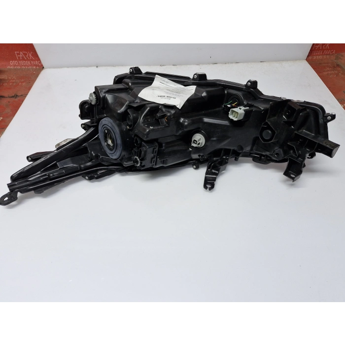 TOYOTA COROLLA SAĞ ÖN FAR LEDLİ 2019-2023 SIFIR AYARINDA