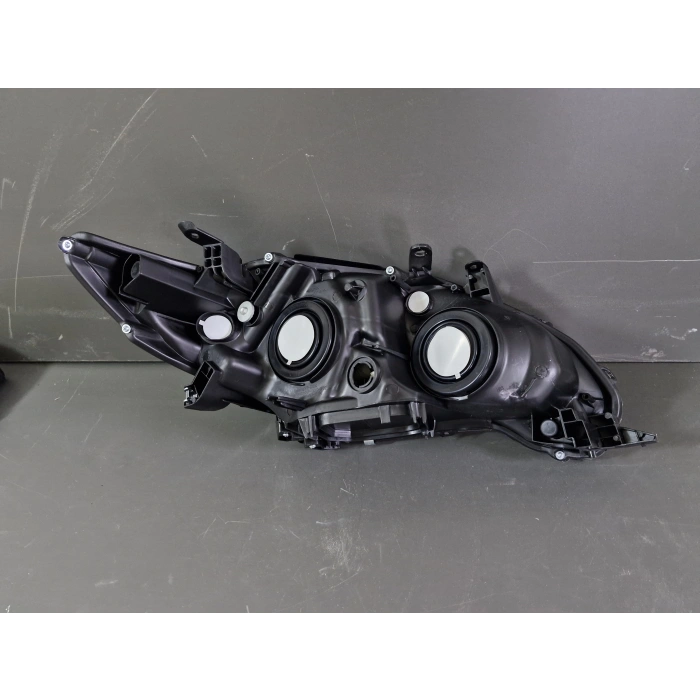 TOYOTA COROLLA SOL ÖN FAR SIFIR 2010-2012