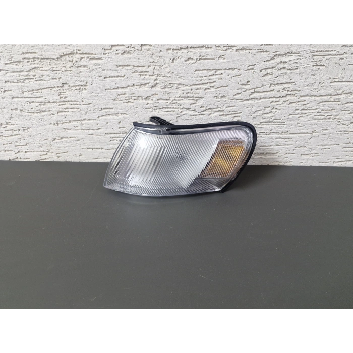 TOYOTA COROLLA SOL ÖN FAR SİNYALİ ÇIKINTILI SIFIR 1993-1995