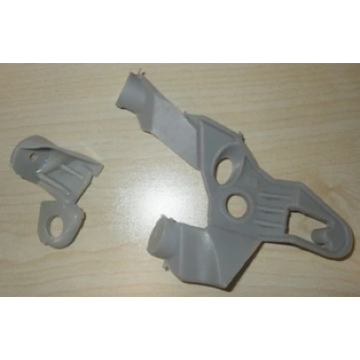 TOYOTA COROLLA- ZZE121- 02/06; FAR ÜST VE YAN TAMİR KİTİ SOL (BAĞLANTI BRAKETİ) (2Lİ SET)