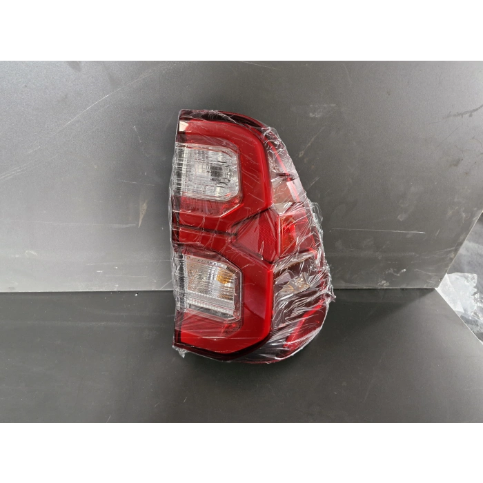 TOYOTA HİLUX SAĞ ARKA STOP DUYLU LEDLİ SIFIR 2021 2022 2023