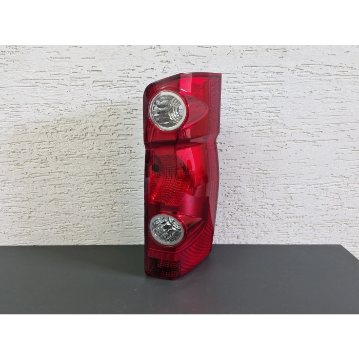 VOLKSWAGEN CRAFTER SAĞ ARKA STOP LAMBASI DUYSUZ SIFIR 2006-2015