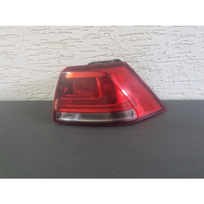 VOLKSWAGEN GOLF 7 SAĞ DIŞ STOP LAMBASI ORJİNAL HATASIZ 2013-2017