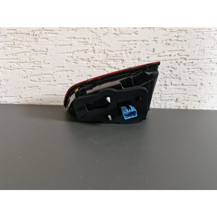 VOLKSWAGEN GOLF 7.5 SOL ARKA BAGAJ İÇ STOP LAMBASI SIFIR 2017-2020