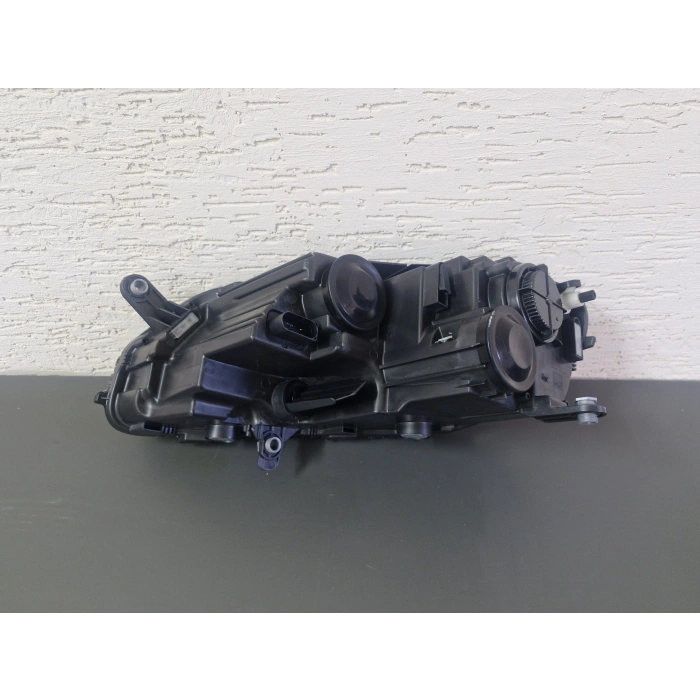 VOLKSWAGEN PASSAT B7 SAĞ ÖN FAR HALOJEN SIFIR 2011-2014