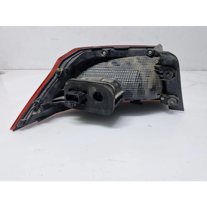 VOLKSWAGEN PASSAT B8 SAĞ DIŞ STOP ORJİNAL HATASIZ 2015-2018