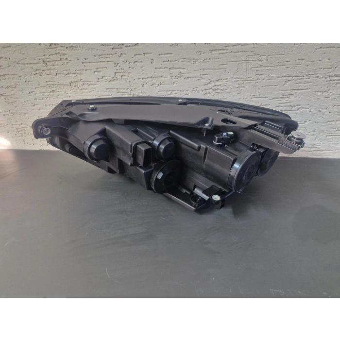 VOLKSWAGEN PASSAT B8 SAĞ ÖN FAR SIFIR 2014-2019