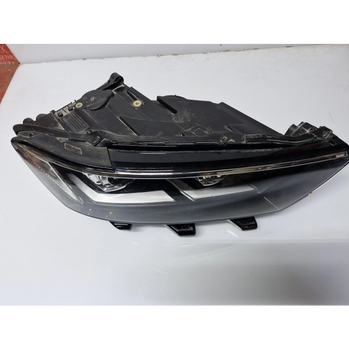 VOLKSWAGEN T-ROC SAĞ ÖN FAR LEDLİ ORJİNAL 2017-2021